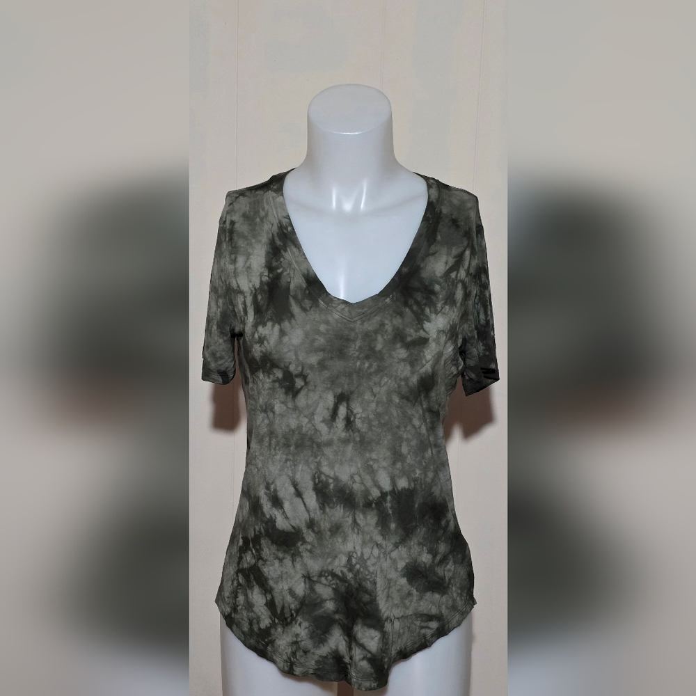 Old Navy Green Tie-Dye Short Sleeve Tee